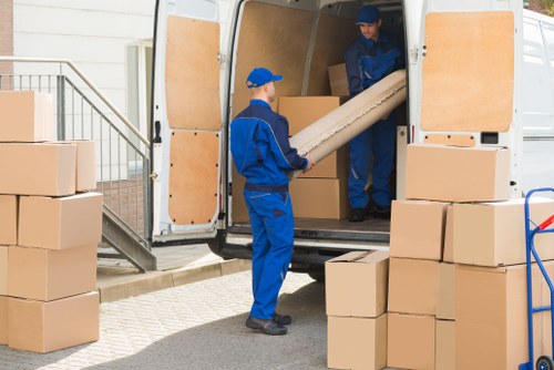 Moving van service for a home relocation in Eltham