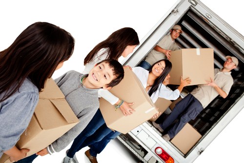 Packing and furniture loading for a house move in Eltham