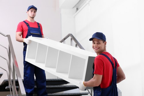 Local moving service supporting homes and flats in Eltham
