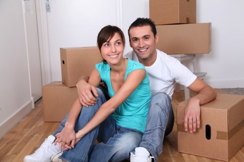 Local van loading boxes and furniture for an Eltham move