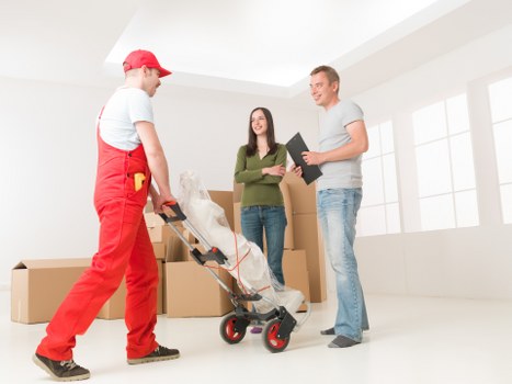 Residential relocation support near Eltham streets