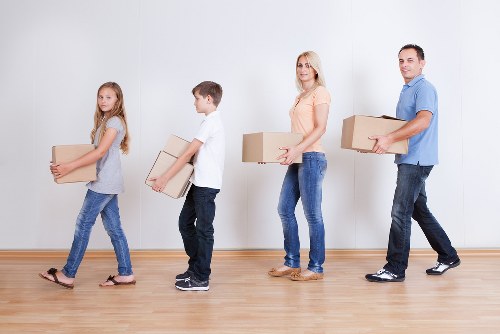 Van loading with secure packing and safety checks